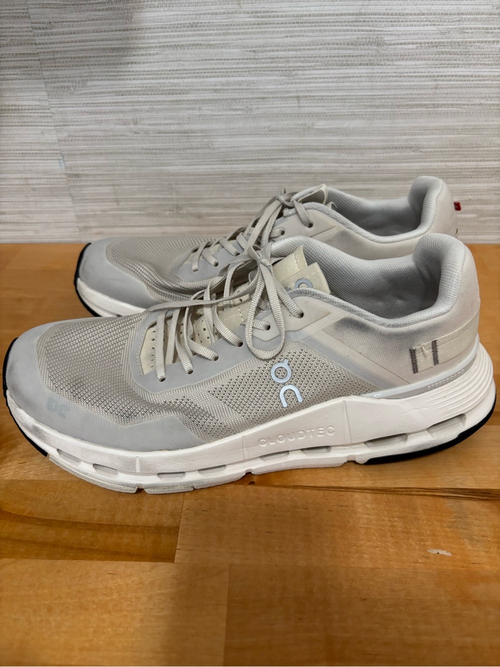 On Cloudnova Form 2 TT women’s 9 sneakers cream/ivory - Picture 3 of 5